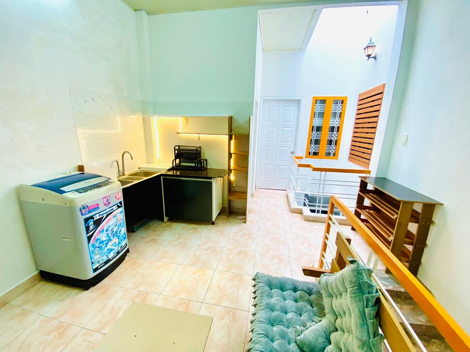 Căn hộ Chính Hữu Dương Đình Nghệ 2PN 6.5 triệu - Đầy đủ nội thất, riêng tư tầng 3!