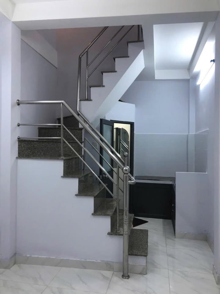 Bán nhà hẻm Sư Vạn Hạnh, P.10, Q.10 - 15m² giá 2.9 tỷ, chính chủ!