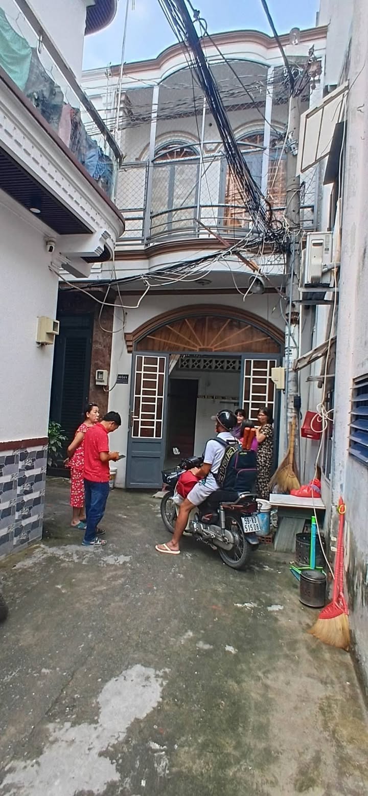 Nhà nguyên căn 2PN 2WC đường Số 3, Gò Vấp chỉ 6 triệu/tháng - Không thể bỏ lỡ!