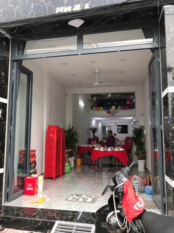 Bán nhà mặt tiền đường Chà Và 147.5m² giá 18 tỷ - Đầu tư sinh lời ngay!