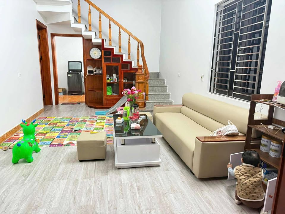 Nhà phố An Tường 127m² giá 3 tỷ - Sẵn sàng vào ở, ô tô đỗ tận cửa!