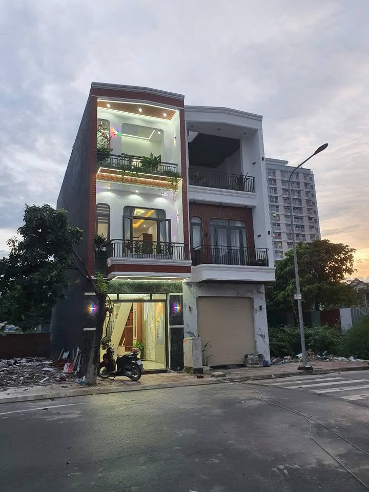 Nhà riêng An Phú, Thuận An 64m² giá 4.6 tỷ - Full nội thất cao cấp!