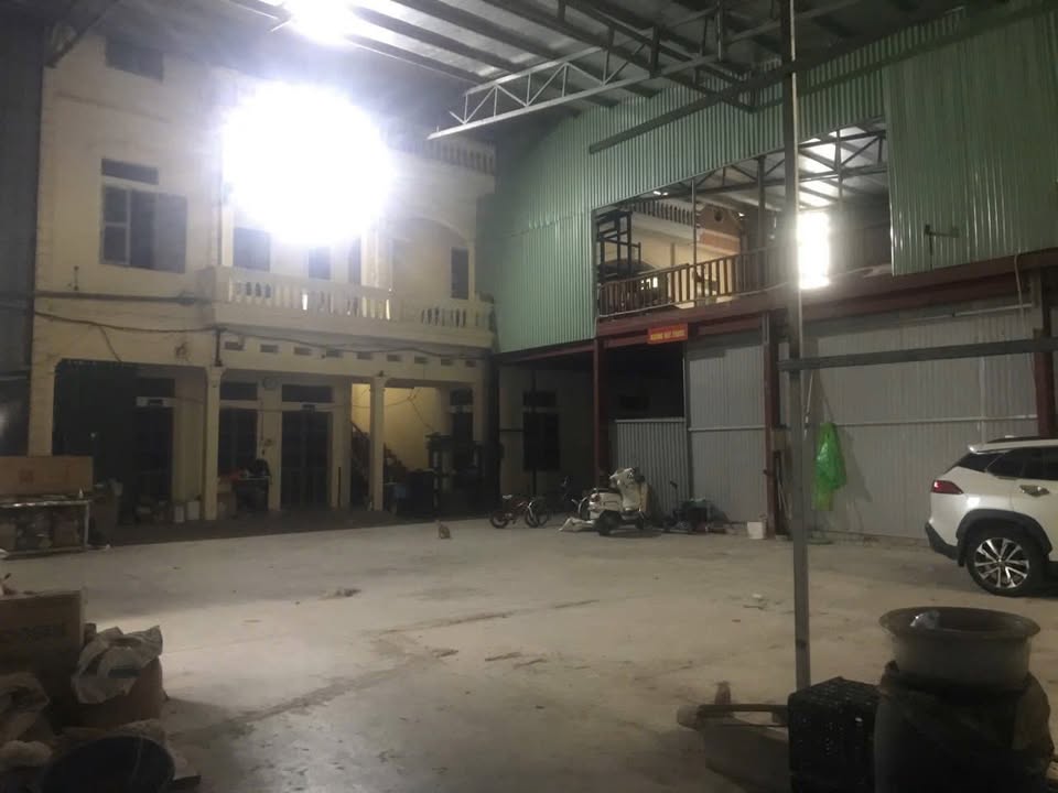 Cho thuê kho xưởng 1000m² Tương Giang - Bắc Ninh giá 35 triệu - Xe tải vào thoải mái!