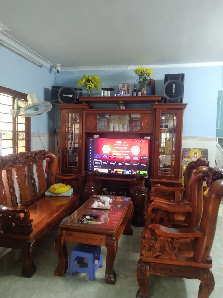 Nhà phố Bình Hòa 32m² giá 1.1 tỷ - Sổ hồng chính chủ, gần trường học!