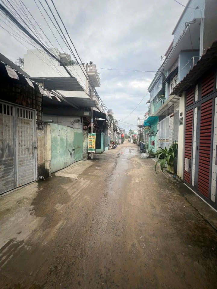 Nhà Phường Hiệp Thành Quận 12 195m² giá 11.9 tỷ - Đầu tư sinh lời ổn định!