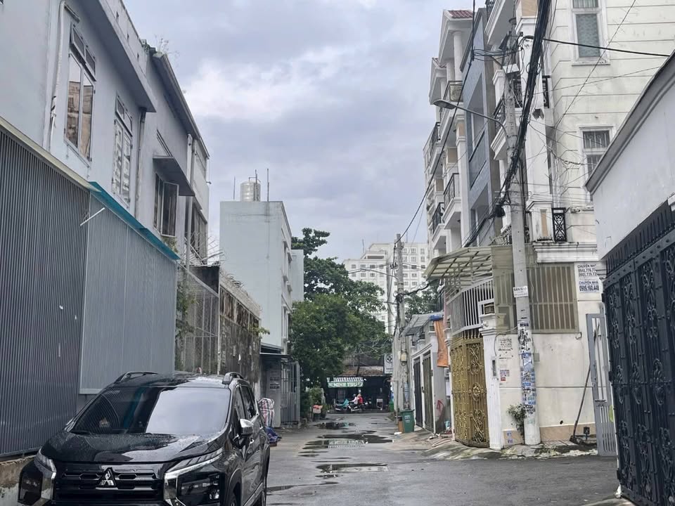 Nhà Hiệp Bình Chánh 59m² giá 5.5 tỷ - Sát sông Sài Gòn, sổ hồng chính chủ!