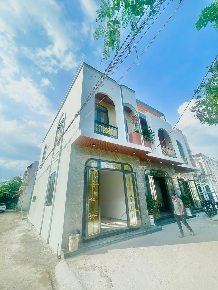 Nhà phố Long Trạch, Cần Đước 72m² giá 1.85 tỷ - Sẵn sàng vào ở ngay!