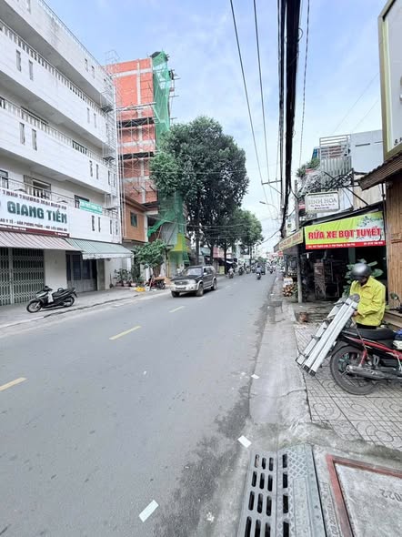 Nhà hẻm Thạch Lam, Tân Phú 36.2m² giá 2.75 tỷ - Vị trí đẹp, tiện ích đầy đủ!