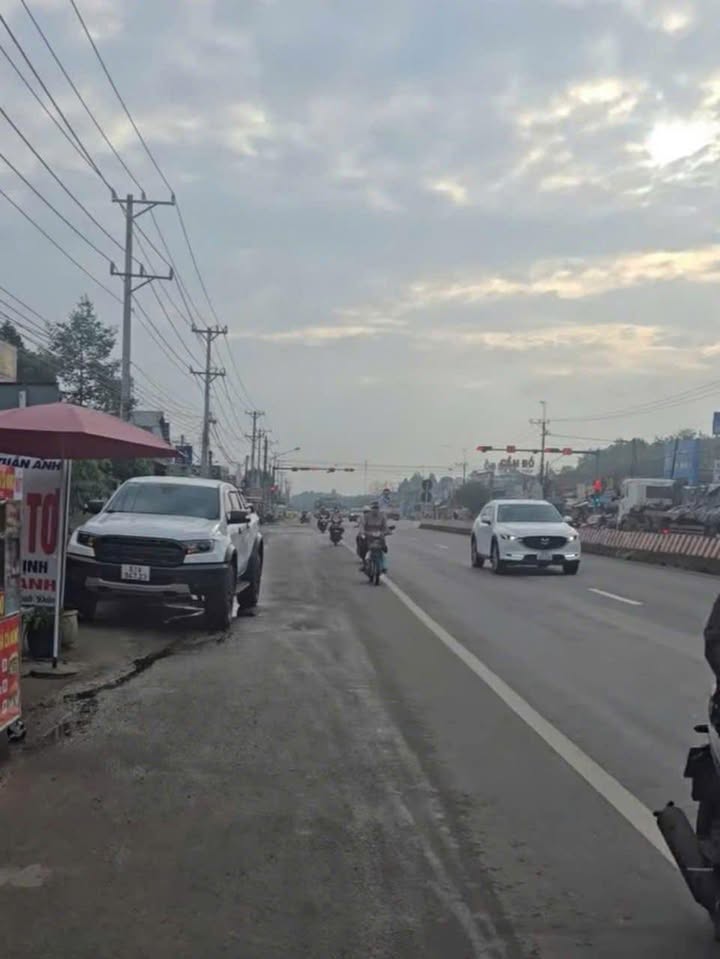 Đất nở hậu 741m² Phú Giáo giá 3 tỷ - Vị trí đắc địa kinh doanh!