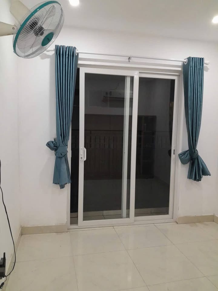 Nhà phố 3 tầng tại quận 7 giá 1,7 tỷ - Cơ hội sở hữu ngôi nhà đẹp ngay hôm nay!