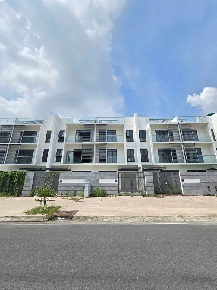 Bán nhà mới Khu An Phú New City, 150.5m² giá 55 tỷ - Thiết kế hiện đại, vị trí đắc địa!