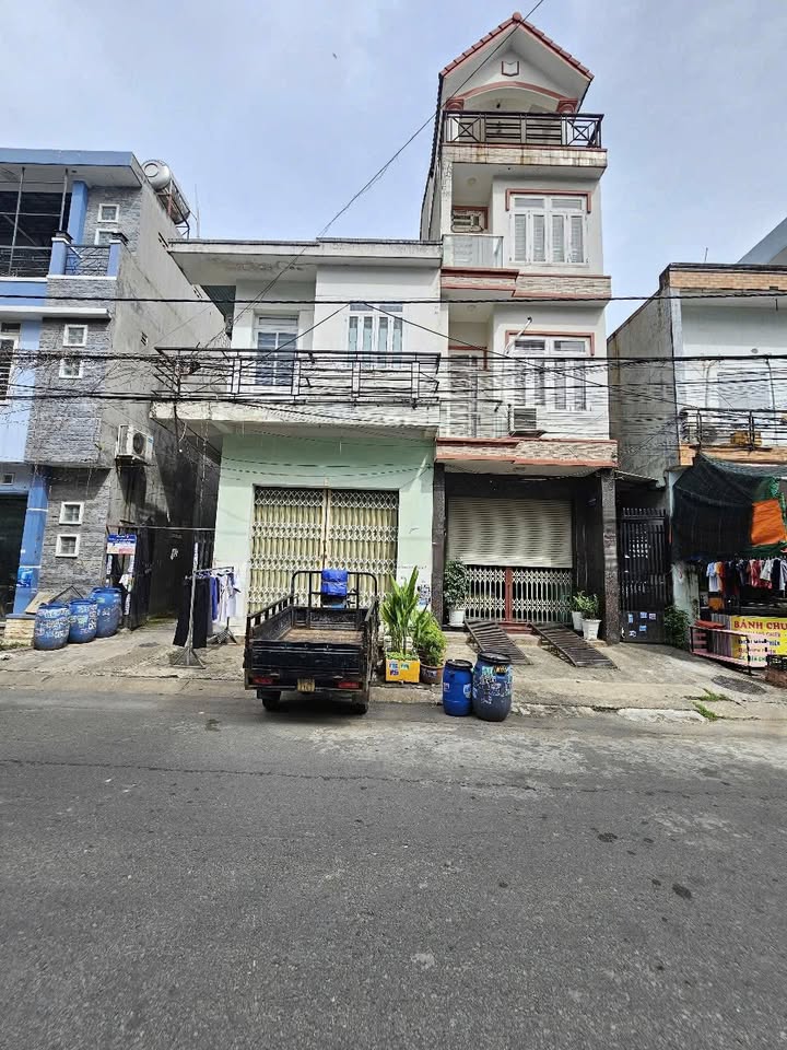 Nhà mặt tiền kinh doanh KDC Sóng Thần Dĩ An 173m² giá 7.35 tỷ - Đầu tư sinh lời ngay!