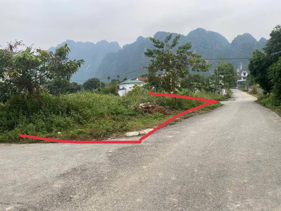 Đất Đẹp 3 mặt tiền tại Thị Trấn Chi Nê, Lạc Thuỷ 111,9m² - Cơ hội đầu tư tuyệt vời!