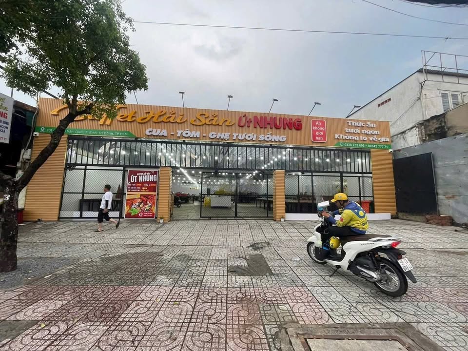 Mặt bằng kinh doanh cho thuê Lê Văn Quới, Bình Tân 900m² - Giá tốt, mặt tiền rộng 18m!