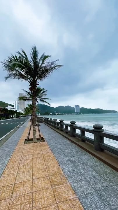 Khách sạn mặt biển Phạm Văn Đồng Nha Trang 311m² giá 250 tỷ - Cơ hội đầu tư hấp dẫn!