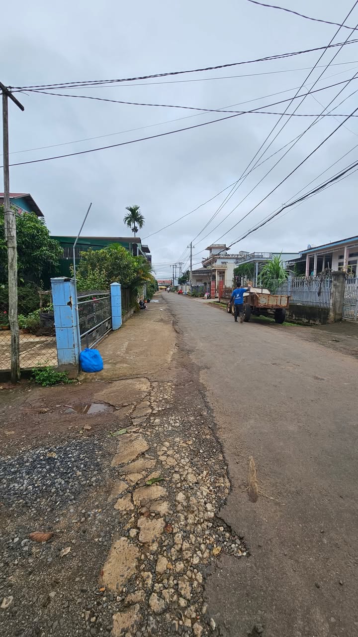 Nhà 2 mặt tiền tại phường Thống Nhất, Buôn Hồ - Diện tích 273,6m², giá chỉ 2,35 tỷ!