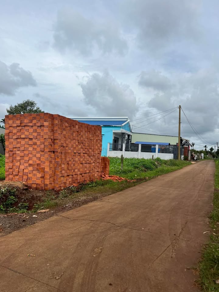 Đất thổ cư Pơng Drang 200m² giá 1.65 tỷ - Đầu tư sinh lời ngay!