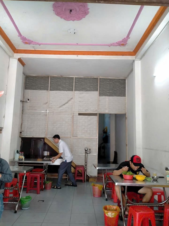 Nhà mặt tiền đường lớn Khu cư xá Phú Lâm B, Quận 6 - 50m² giá 9.5 tỷ, thuận tiện kinh doanh!