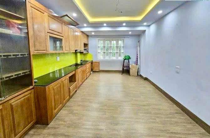Nhà Mặt Phố Phan Trọng Tuệ 70m² giá 20 triệu - Kinh doanh đắc địa!