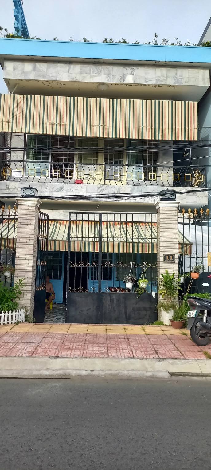 Nhà mặt tiền Nguyễn Du, Vĩnh Long 232m² giá 25 tỷ - Kinh doanh sầm uất!