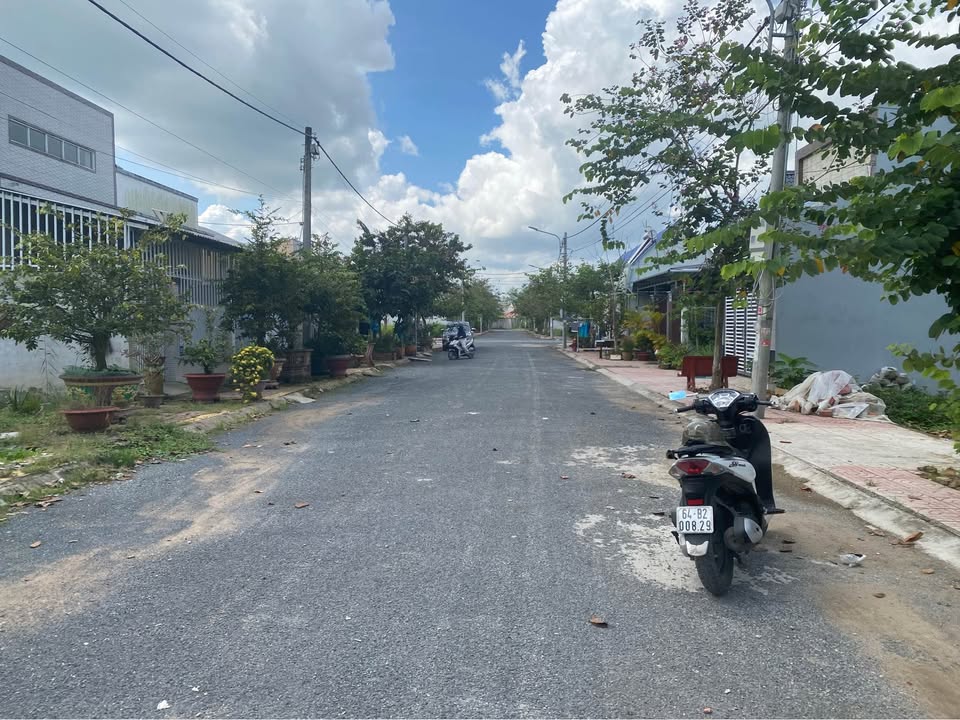 Nhà phố chính chủ Phường Long Châu Vĩnh Long 81m² giá 1.89 tỷ - Ô tô vào tận nhà!