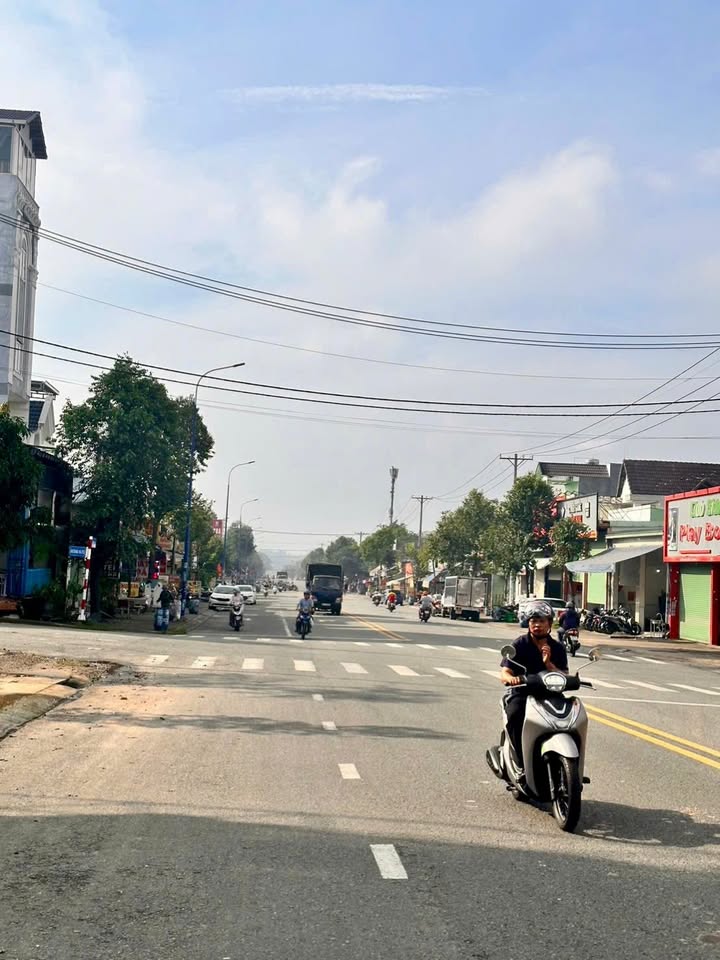 Đất mặt tiền đường nhựa DJ5, Bến Cát 10m² giá 9 tỷ - Đầu tư sinh lời ngay!