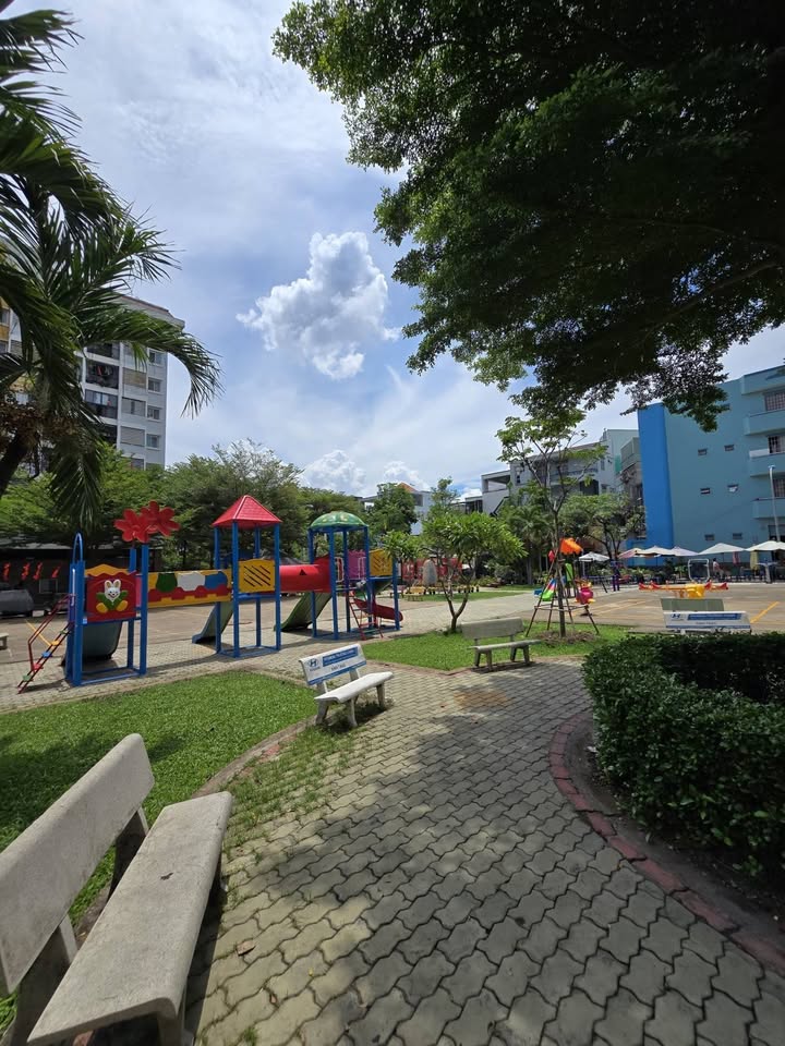 Căn hộ 75m² tại Khu Công Nghệ Cao - Hiệp Phú giá 2.7 tỷ - View công viên lý tưởng!