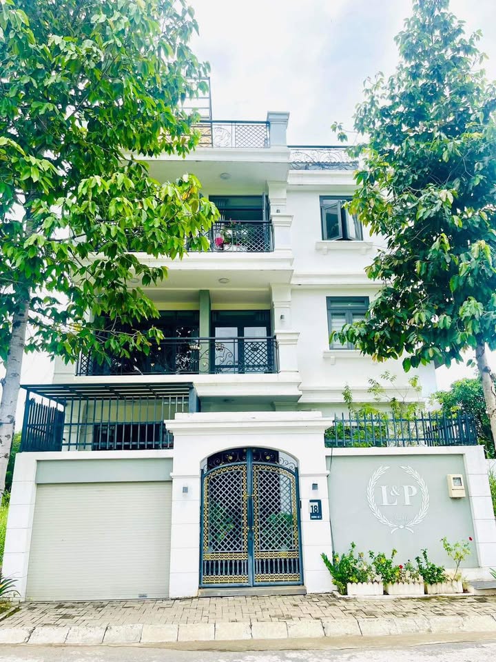 Biệt thự Nam Long Đỗ Xuân Hợp Q9 162m² giá 24 tỷ - An ninh bảo vệ 24/24!