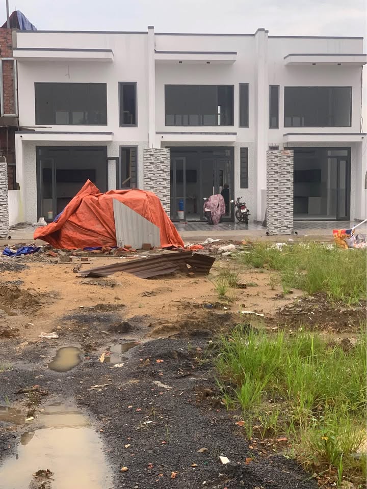 Nhà mới gác lửng tại Thạnh Phú 90m² giá chỉ 1.65 tỷ - Đầu tư sinh lời ngay!