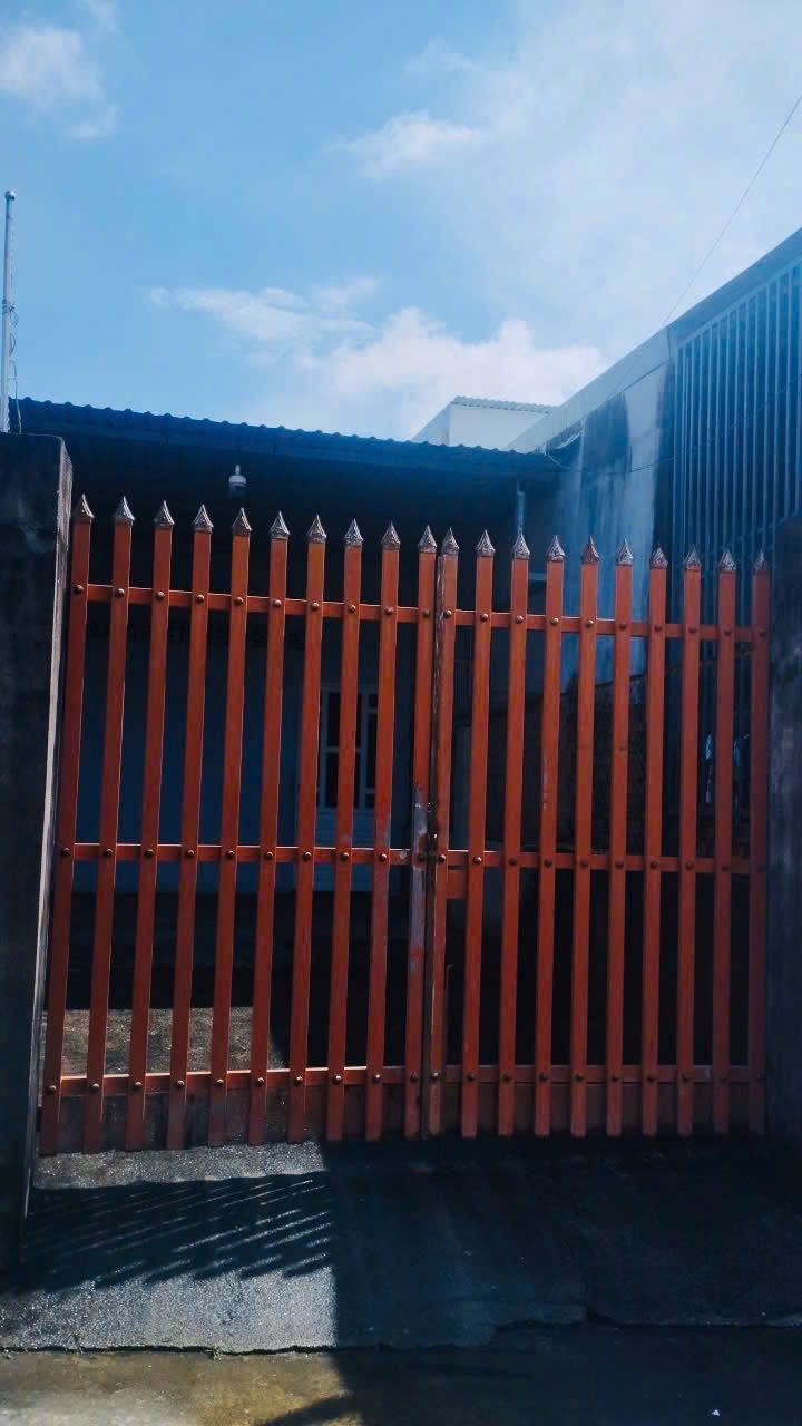 Nhà cấp 4 Trảng Dài 95m² giá 2.5 triệu - Nhà sạch sẽ, cho thuê lâu dài!