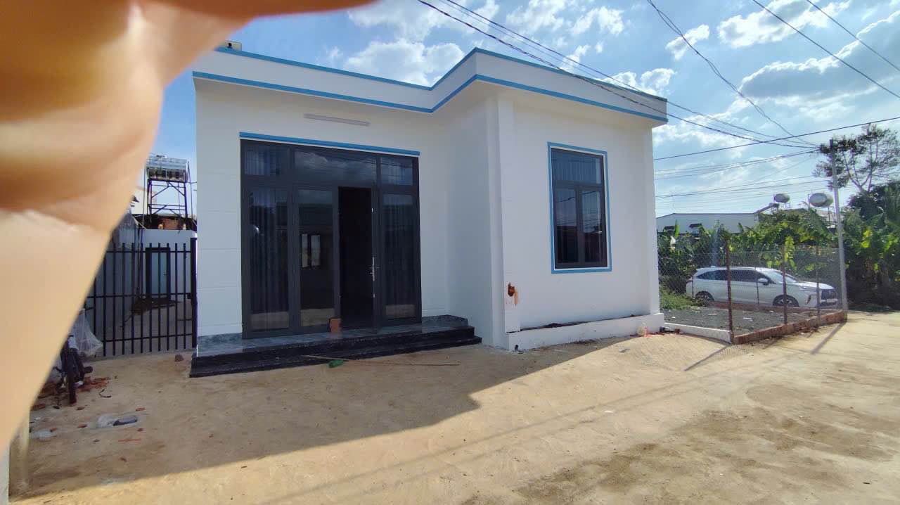 Nhà cấp 4 Tân Lợi 105m² giá 1.85 tỷ - Sổ đỏ chính chủ, đầy đủ công năng!