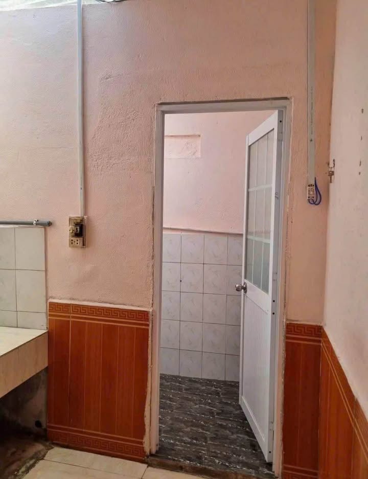 Nhà nguyên căn Vạn Kiếp, Đà Lạt 1PN giá 4 triệu - Nhà mới đẹp, sẵn sàng cho thuê!