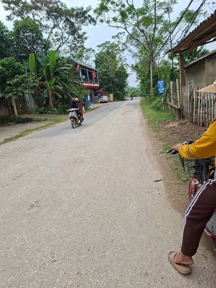 Đất nền Liễn Sơn Lập Thạch 100m² giá 1.7 tỷ - Tiềm năng kinh doanh cao!