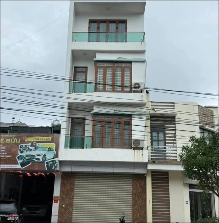 Nhà 4 tầng Tân Bình Cẩm Bình 83m² giá 5 tỷ - Vị trí đắc địa cho kinh doanh!