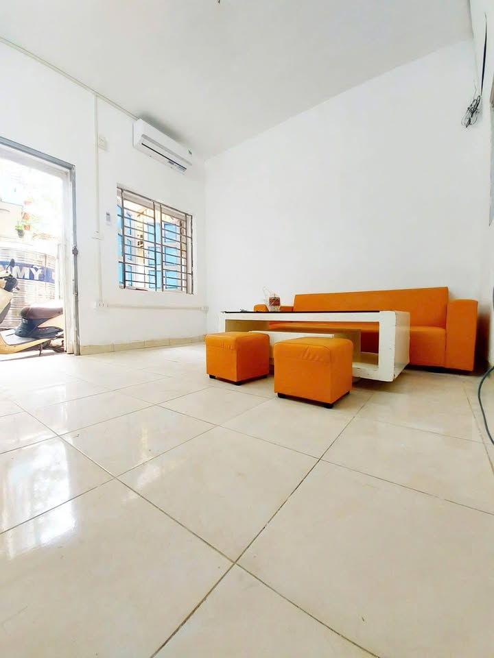 Nhà riêng cho thuê ngõ 32 Nguyễn Văn Trỗi, Thanh Xuân, 45m² - Không gian thoáng đãng cho gia đình!
