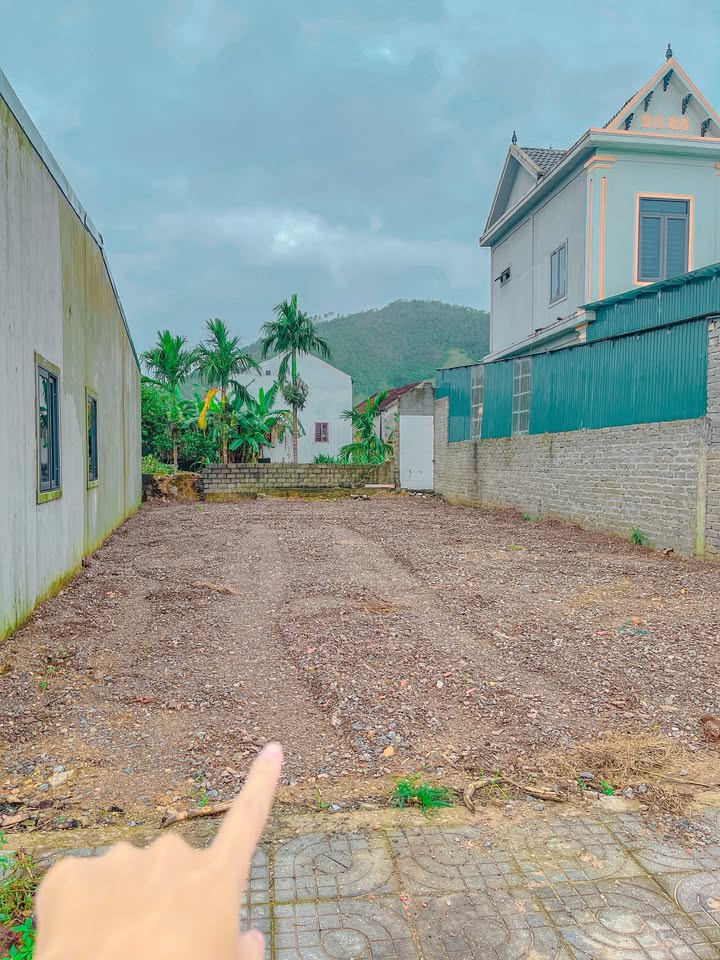 Đất nền bám đường huyện Yên Thành 114m² giá 2 tỷ - Cơ hội đầu tư tuyệt vời!