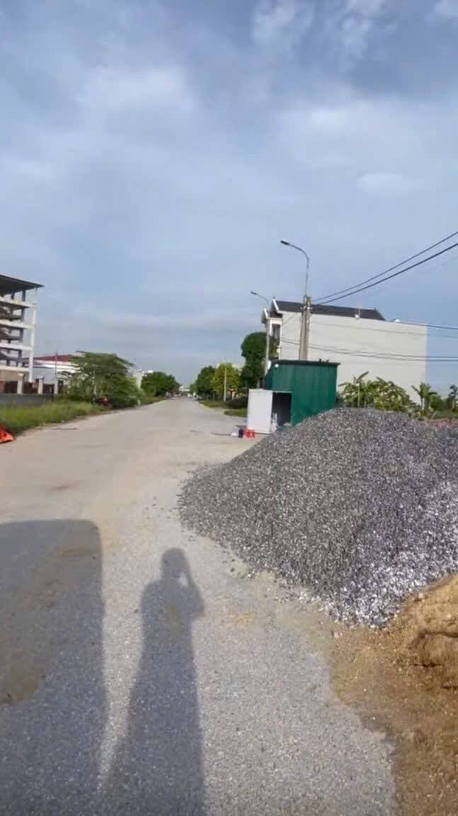 Đất nền đẹp tại đường Bùi Sỹ Lâm, phường Lưu Vệ, 100m² - Hướng Nam, giá thỏa thuận!