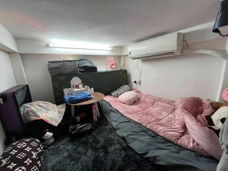 Phòng cho thuê tại phường Phúc Tân, quận Hoàn Kiếm - Giá chỉ 2 triệu, vào ở ngay!