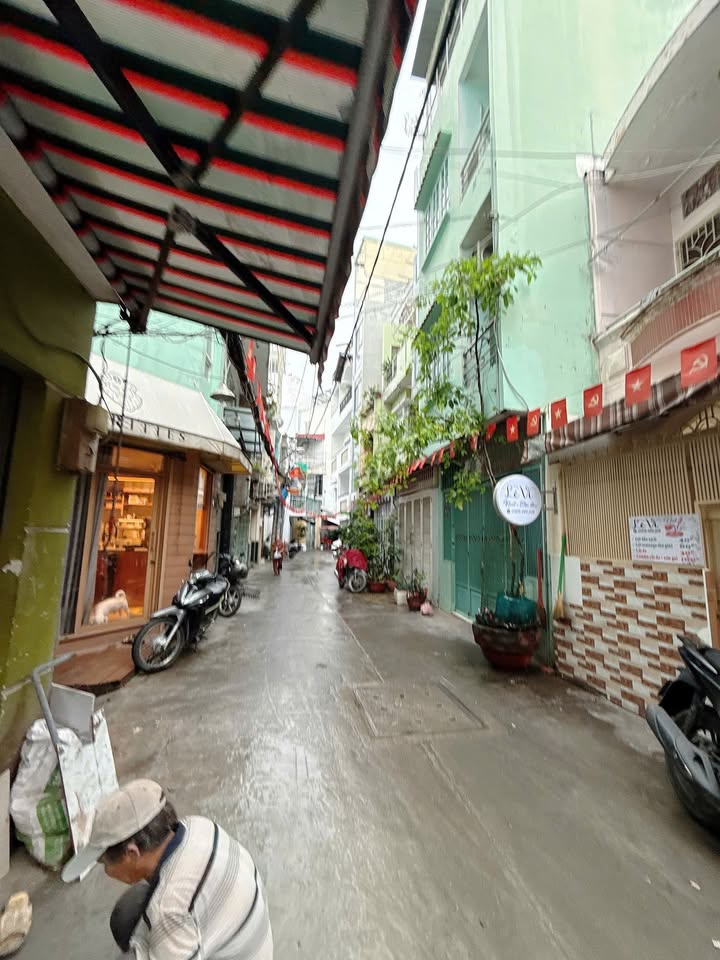 Nhà hẻm xe hơi đường Cách Mạng Tháng 8 Q8 - Tiện kinh doanh, giá chỉ 5.85 tỷ!