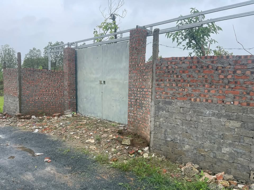 Đất Sài Sơn Quốc Oai 450m² giá 3 tỷ - Đường thông ô tô vào tận nơi!