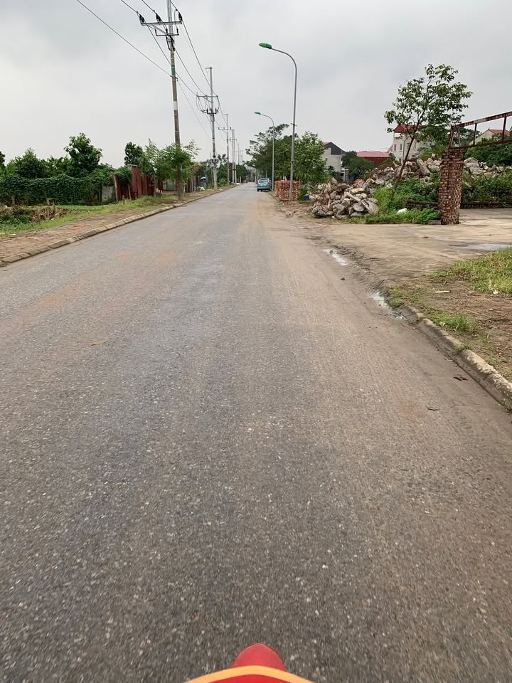 Đất thổ cư Dương Quang Gia Lâm 50m² giá 2.7 tỷ - Sổ đỏ chính chủ, ô tô vào tận đất!