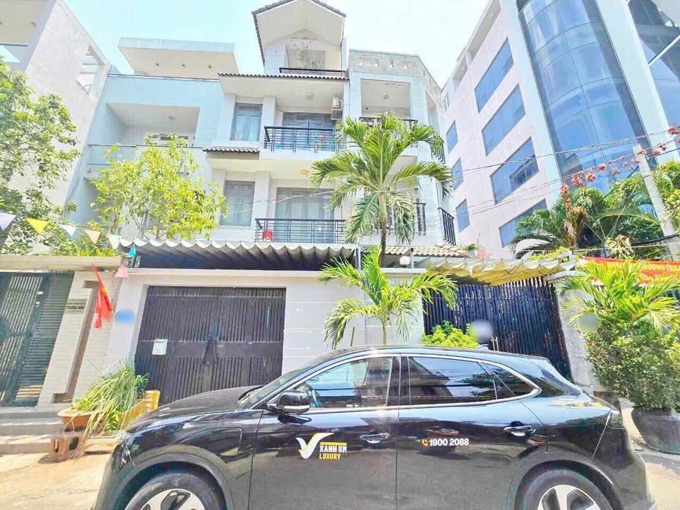 Nhà phố góc 2 mặt tiền đường Tân Quy, quận 7, 75m² giá 13.3 tỷ - Đầu tư sinh lời ngay!