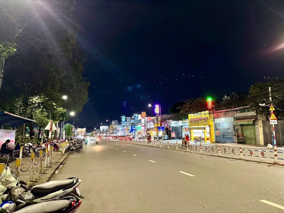 Đất mặt tiền Bùi Văn Hòa, Biên Hòa 700m² giá 23.999 tỷ - Cơ hội đầu tư tuyệt vời!