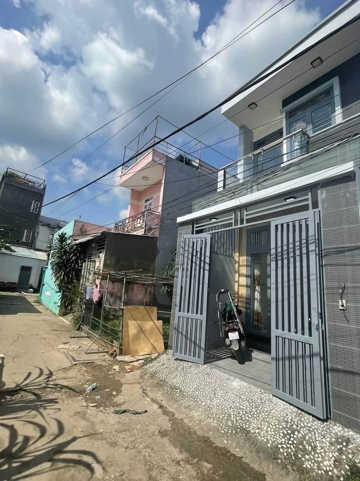 Nhà hẻm ô tô đường 8 Lò Lu, Trường Thạnh, Quận 9 - Diện tích 64m², giá chỉ 4.3 tỷ!