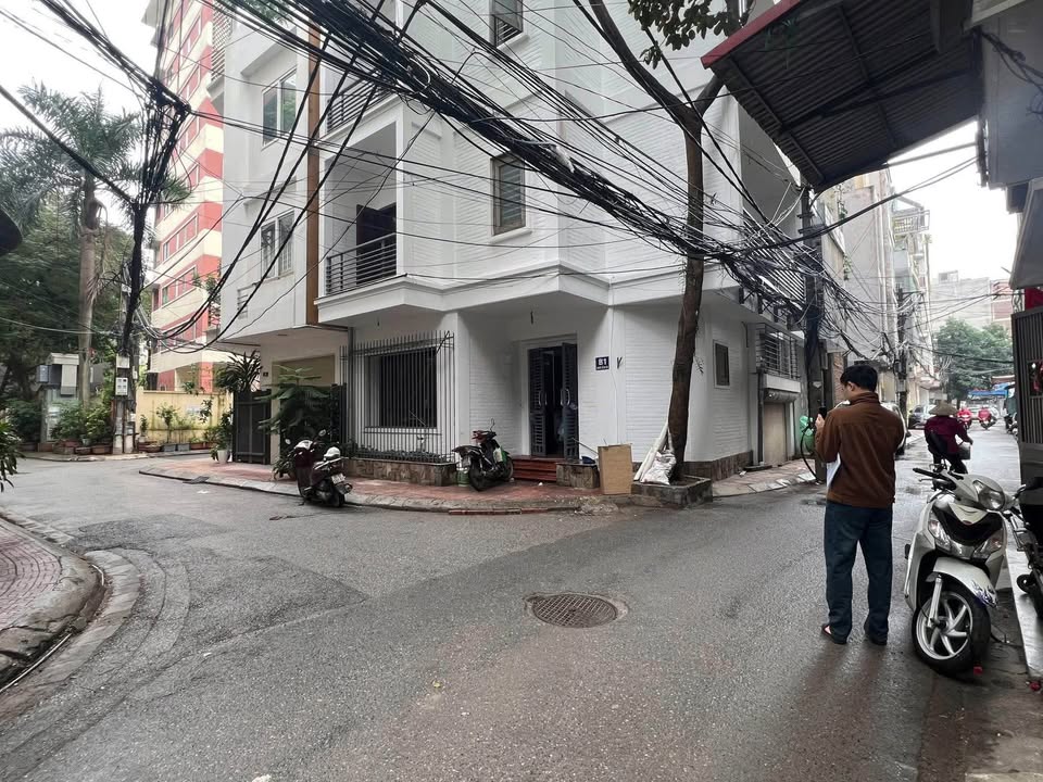 Nhà phân lô ô tô kinh doanh tại ngõ 376, đường Bưởi, quận Ba Đình - 72m² giá 35.5 tỷ - Cực hiếm!