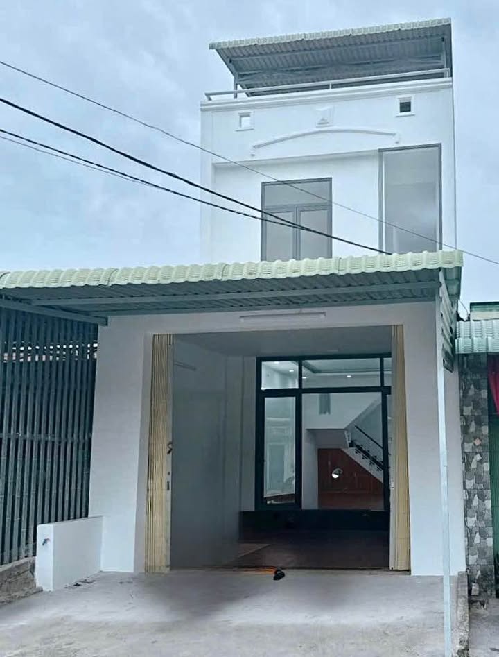 Nhà mặt tiền đường 417, xã Phước Vĩnh An, Huyện Củ Chi, 120m² - Sẵn sàng vào ở ngay!