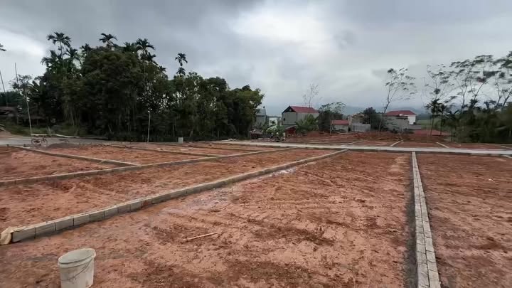 Đất nền Thạch Bình 100m² giá 200 triệu - Sổ đỏ chính chủ, đầu tư sinh lời!