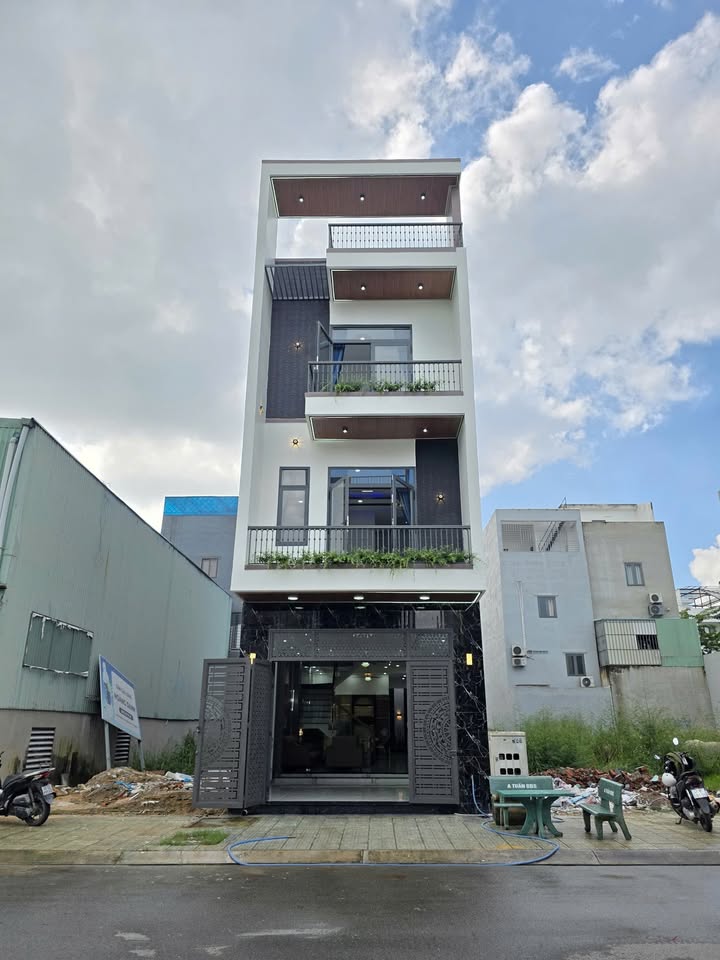 Nhà phố An Phú, 110m² giá 7.5 tỷ - Ô tô vào tận nhà, nội thất đầy đủ!