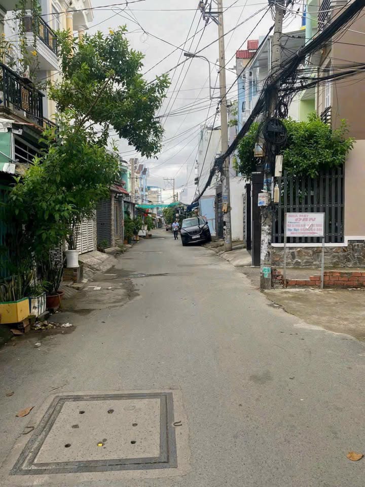 Nhà mặt tiền hẻm 1942 Huỳnh Tấn Phát 54m² giá 5.5 tỷ - Kinh doanh thuận lợi!