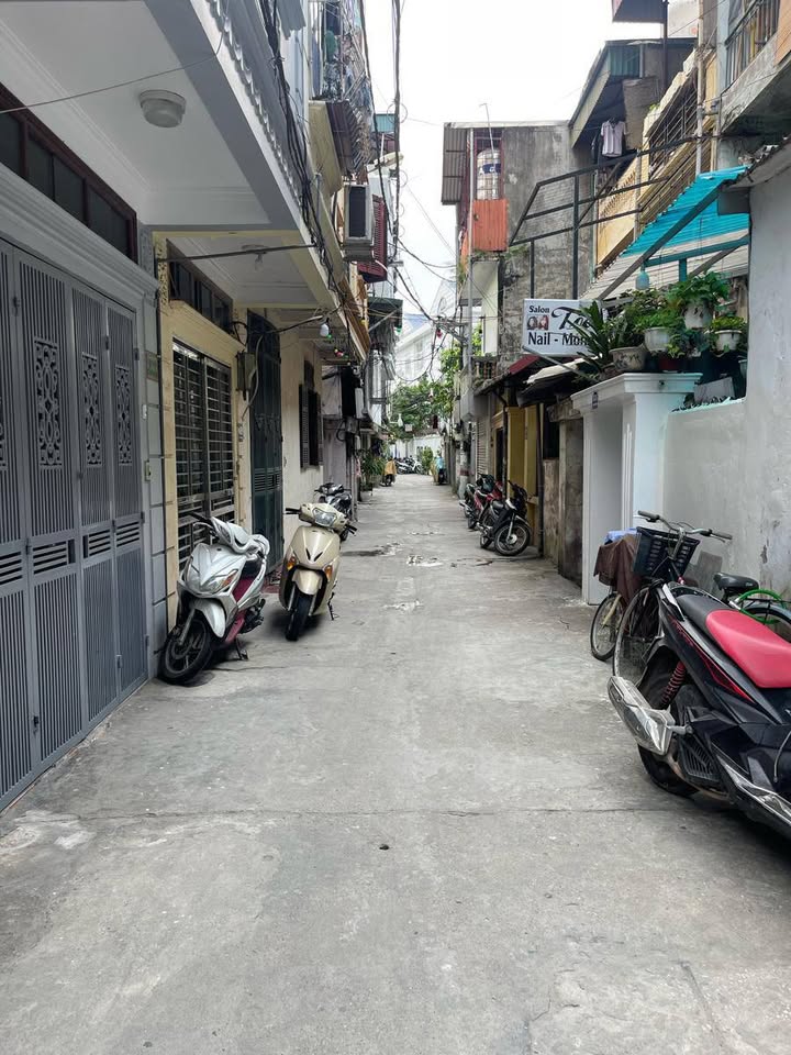 Đất nền Tân Mai, Hoàng Mai 160m² giá 14.2 tỷ - Sổ đỏ chính chủ, sang tên ngay!